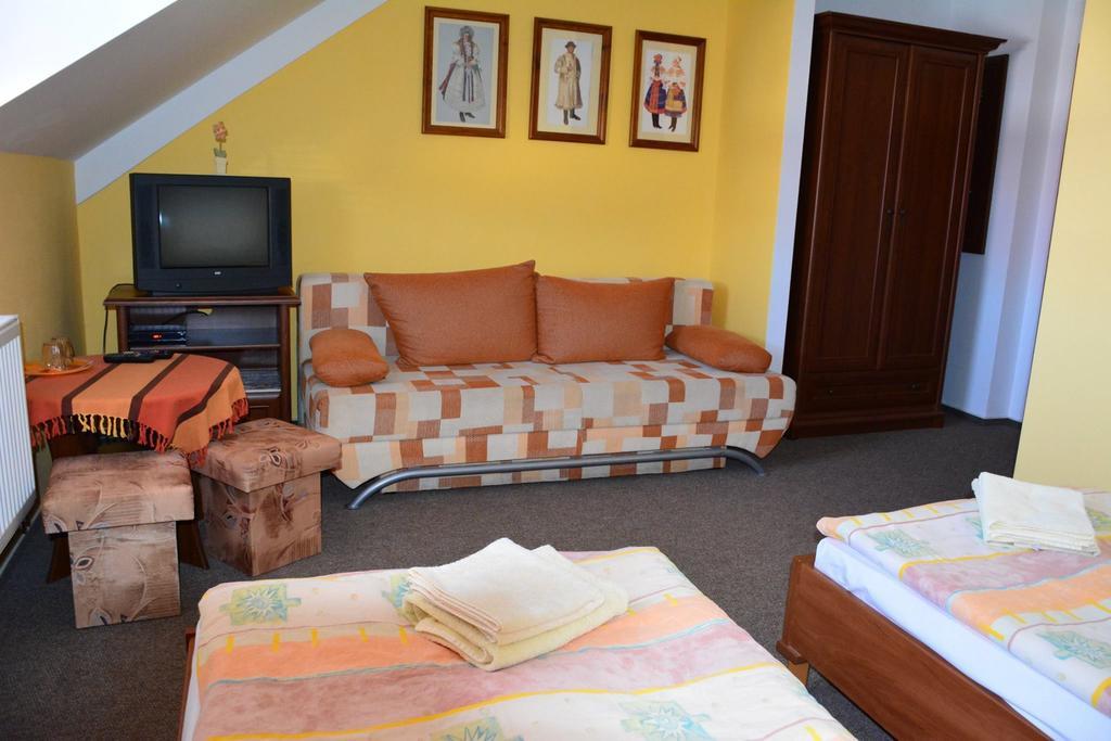 Guest House Penzion Milka Smižany Extérieur photo